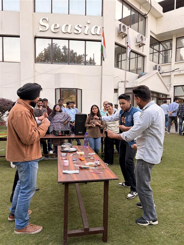 Seasiainfotech's tweet image. A day to appreciate the men who show up with commitment and positivity, every single day. 💼💙

#MensDay2025 #OfficeCulture #TeamSpirit #Gratitude