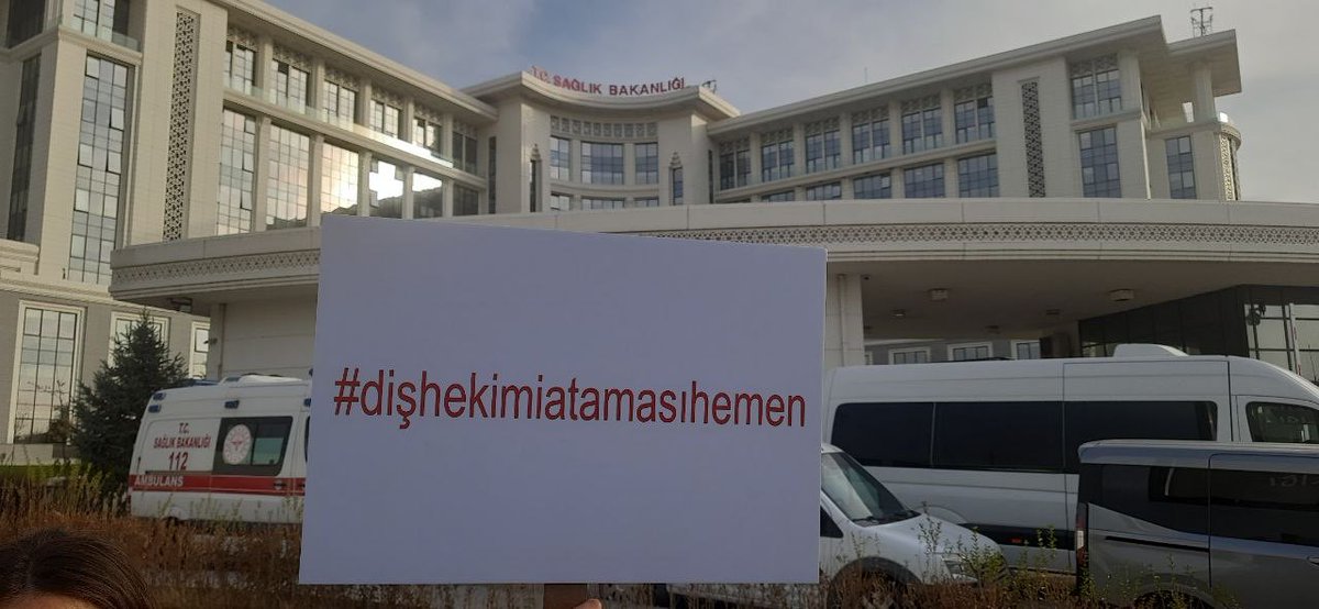 zisansssss's tweet photo. #2DUSiçinBakanlıktayız @saglikbakanligi https://t.co/7xBqWRWR8L