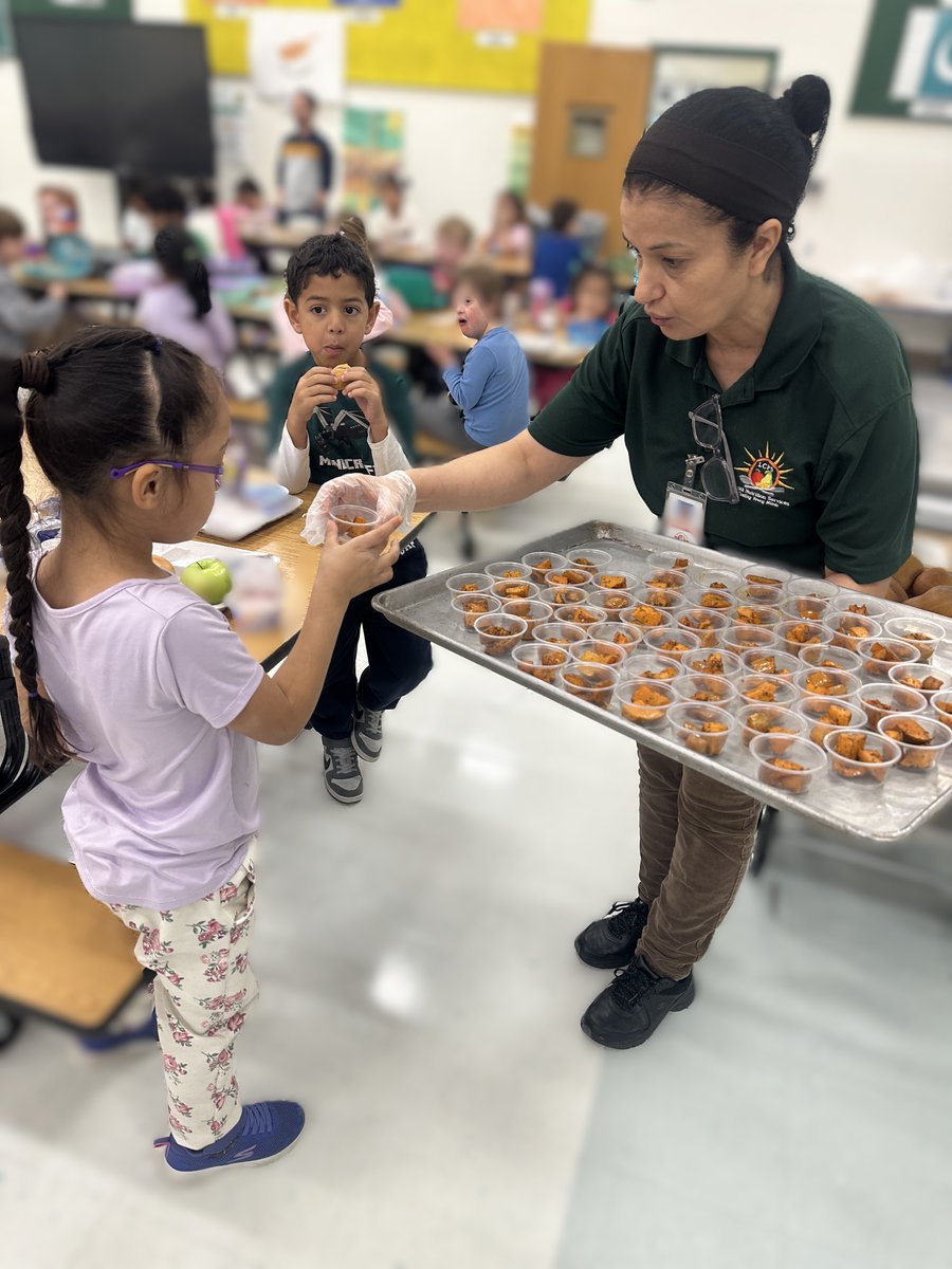 LCPS School Nutrition tweet media