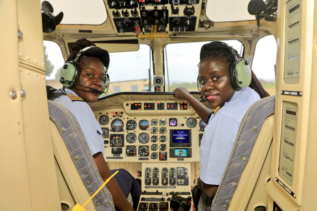 The <a href="/PoliceUg/">Uganda Police Force</a> airwing  👌 
#ProtectingTheGains