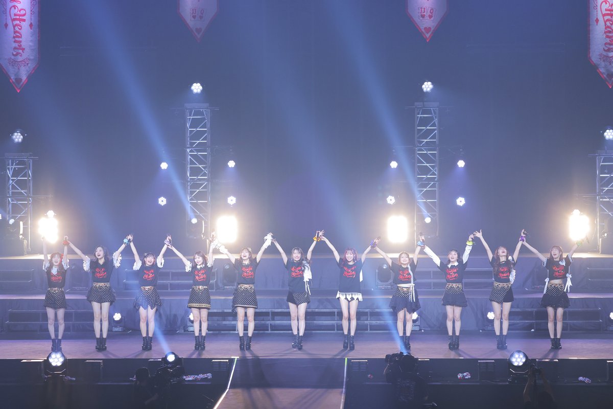 【写真追加】

メンバー11人のソロカットを含む写真13枚を追加しました
natalie.mu/music/news/648…

#juicejuice #JJ_QueenofHearts