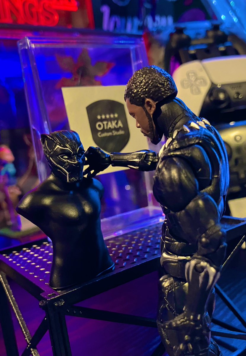 <a href="/bucky_spike/">otaka</a> 

otakaさんにサンプルいただいた商品素晴らしすぎる。
レジェンドにももちろんかっこいいし、
dcマルチバースやmafexにもかっこいい！！
自分はマスクを飾るのすごい気に入りました❤️‍🔥