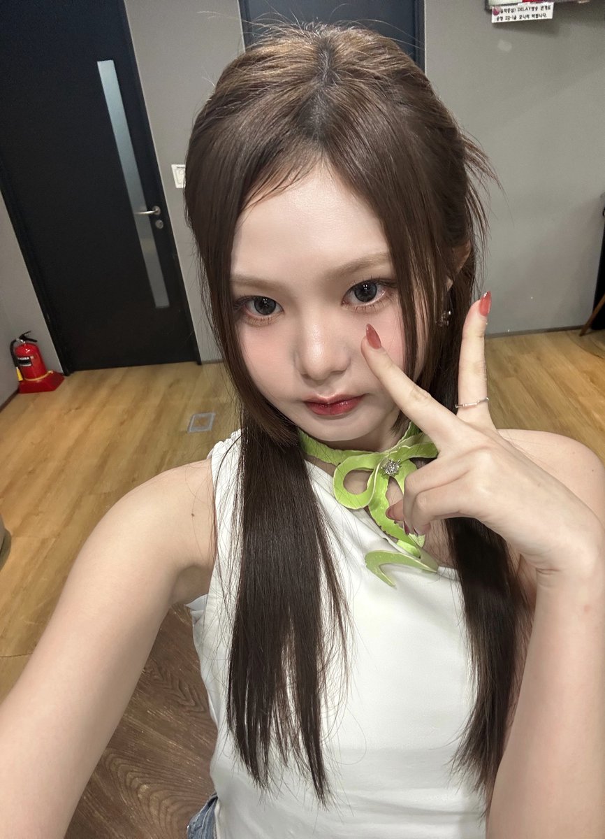 [#LingLing]

이츠라이브 💛🤍

#KIIRAS #키라스 #링링