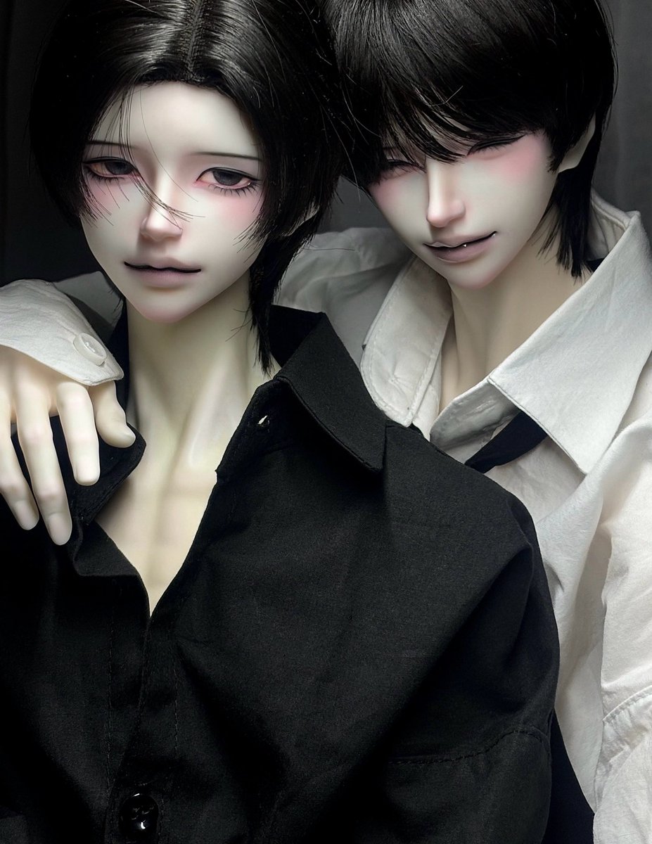 ˗ˏˋ (˶ˊᵕˋ˵) 누가 형 일까요 ?