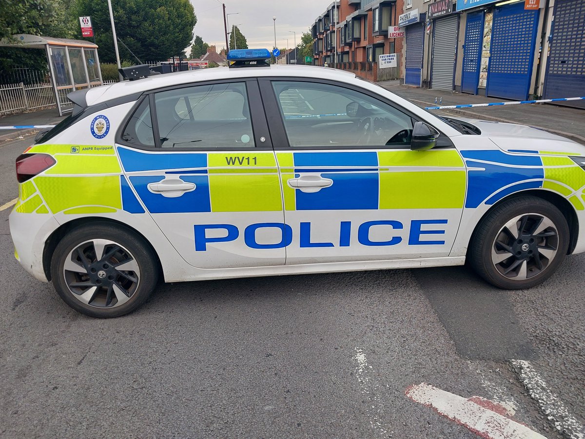 BilstonWMP's tweet image. One car recovered after been involved in an accident on #Bilston.
Officers then conducted routine checks on the driver. Who was also wanted. 
So one male arrested.
Pcso Lewis
@WolvesPolice
@WMPolice 
#Proactive policing.