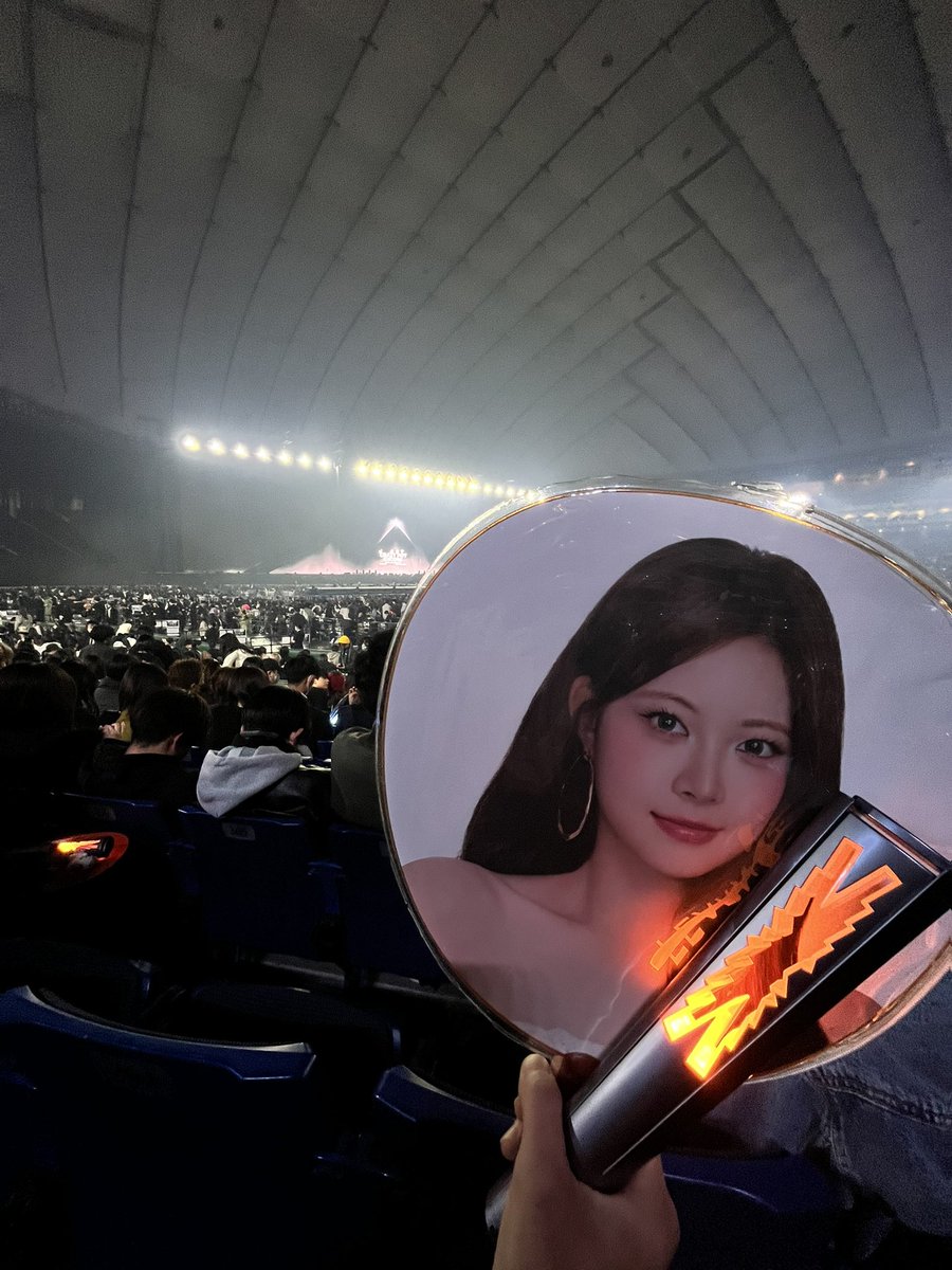 choppi_06's tweet photo. 本当に最高の2日間だった😭😭😭
始まりから終わりまで最高のパフォーマンスをしてくれたルセラフィムは人生で1番最高のグループだよ🥹🥹
東京ドーム2日間本当にお疲れ様！！
そしてありがとう❤️‍🔥❤️‍🔥❤️‍🔥
 #LE_SSERAFIM 
 #EASY_CRAZY_HOT_ENCORE 
#EASY_CRAZY_HOT_ENCORE_TOKYODOME https://t.co/7xyoSt1hNa