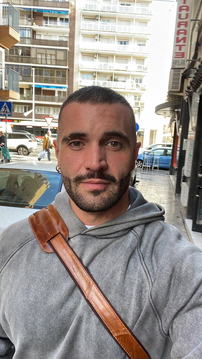 BasqueSurfer_'s tweet image. Prefiero morir mañana a pasar mil años sin conocerte …. in love 😍😍…Ayyyyy