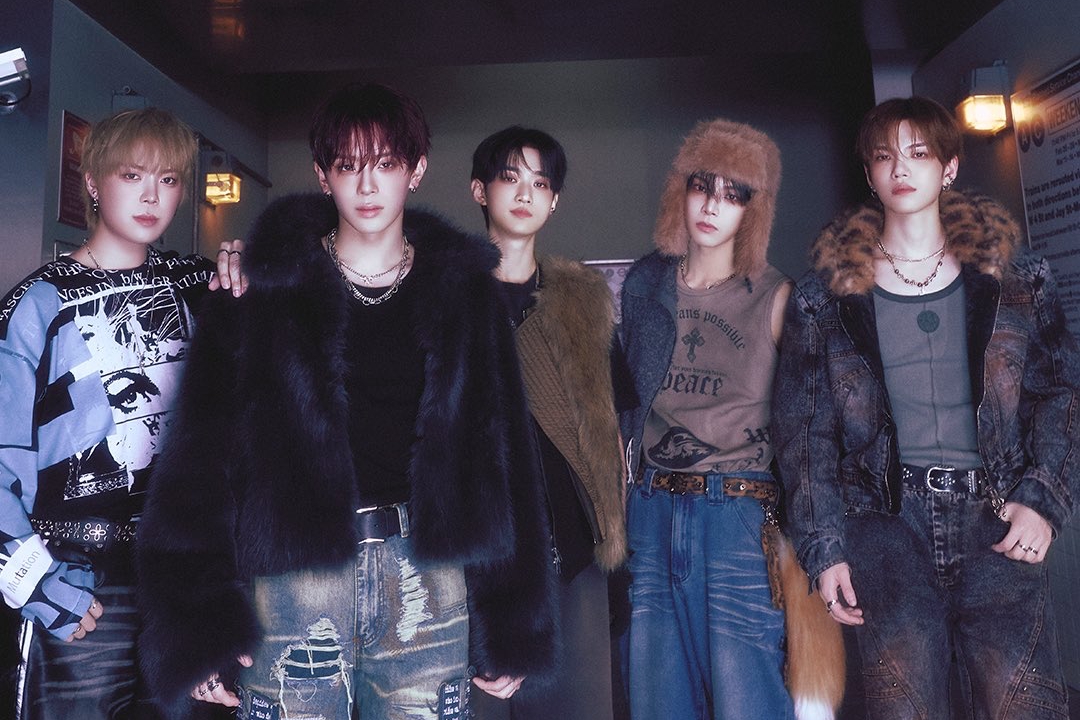 soompi's tweet image. #VERIVERY Unveils New Group Teasers For Long-Awaited Comeback With &quot;Lost And Found&quot;
soompi.com/article/179663…