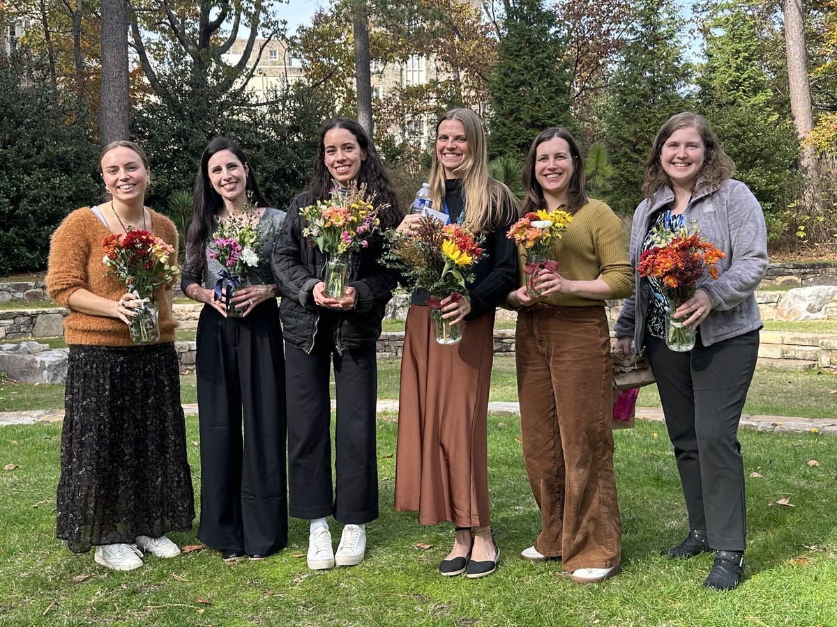 JenniferPlichta's tweet image. Little late but wanted to acknowledge these 🤩 amazing ⁦@DukeCancer⁩ #GeneticCounselors for GC Awareness Day!! 🔥 Fabulous team providing 🌟 outstanding care for our patients and community!! 🙏 Thank you for all you do!!