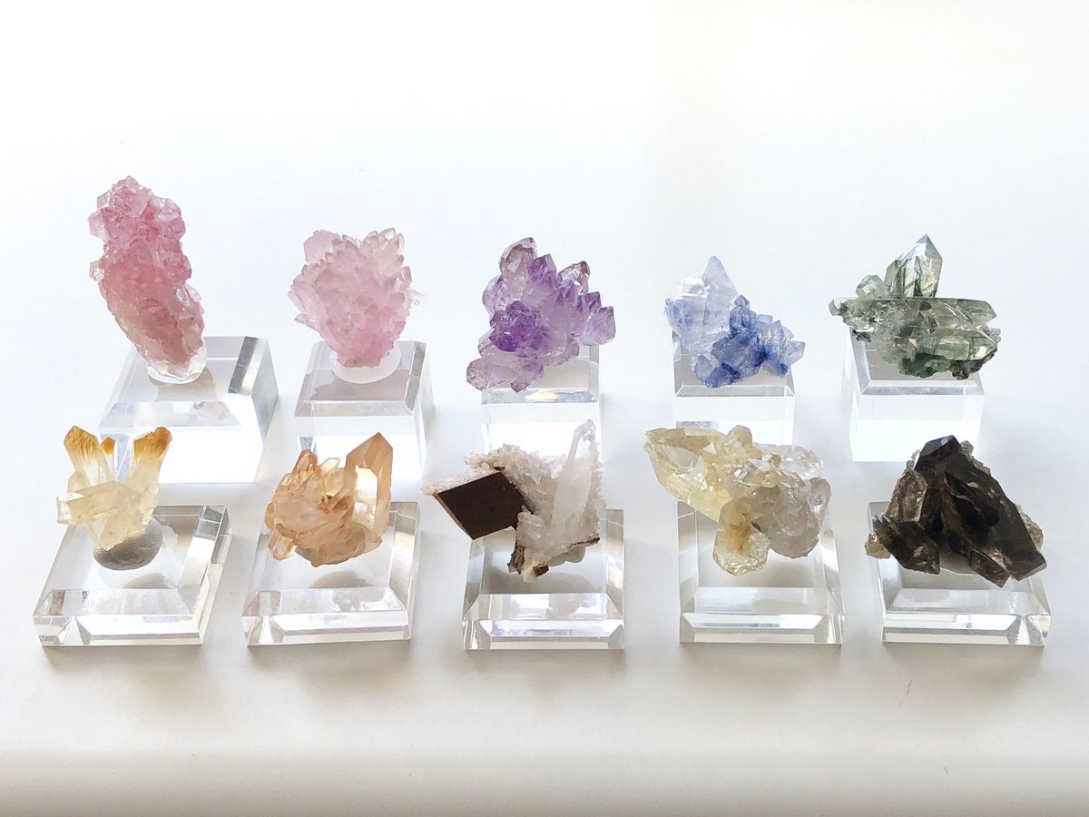 随分前に撮ったお気に入り。
色いろいろなクォーツたち💎✨
 #みんなの並び写真見せてくれ