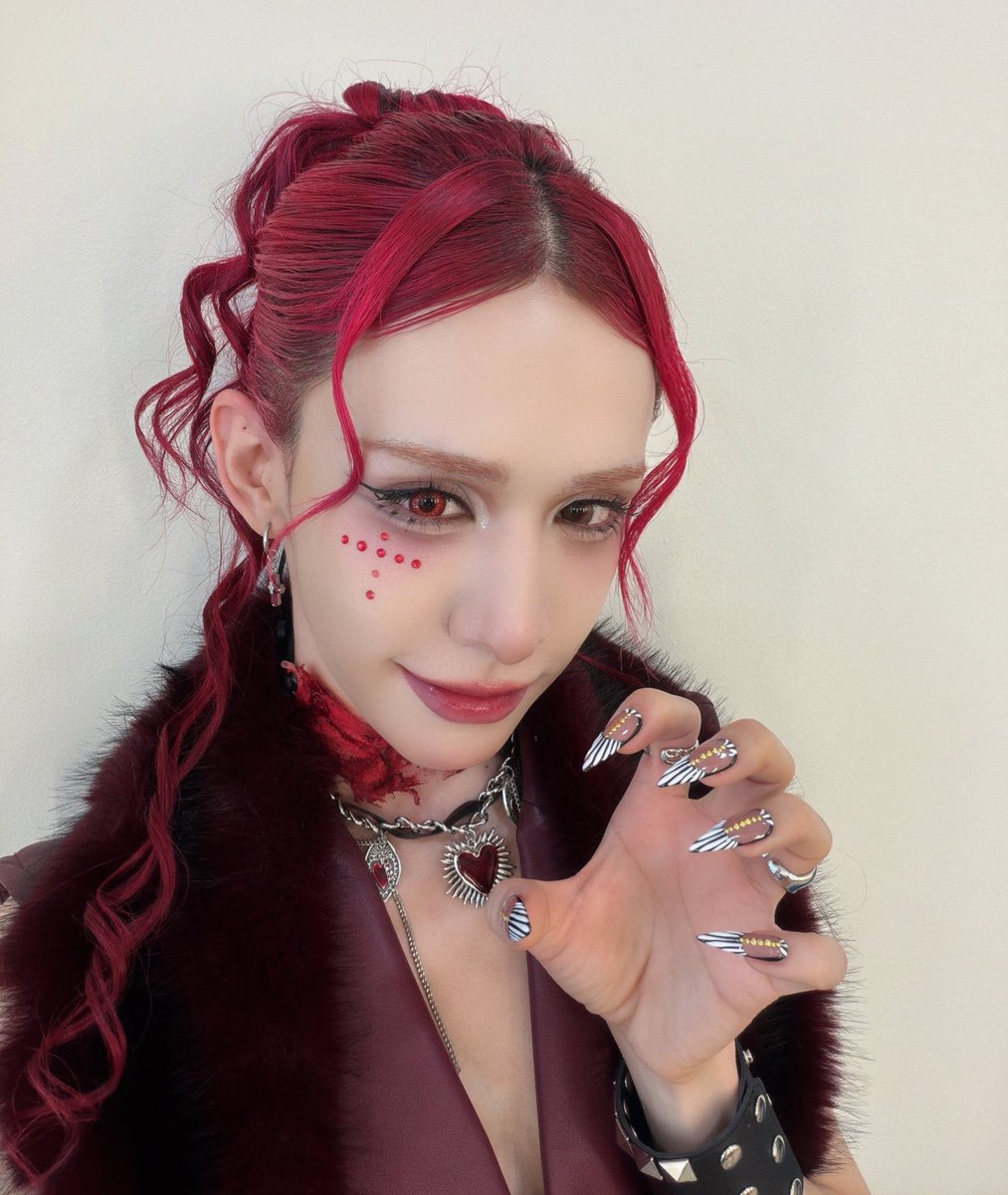 ruimeowzz's tweet image. so i think she agrees 😇