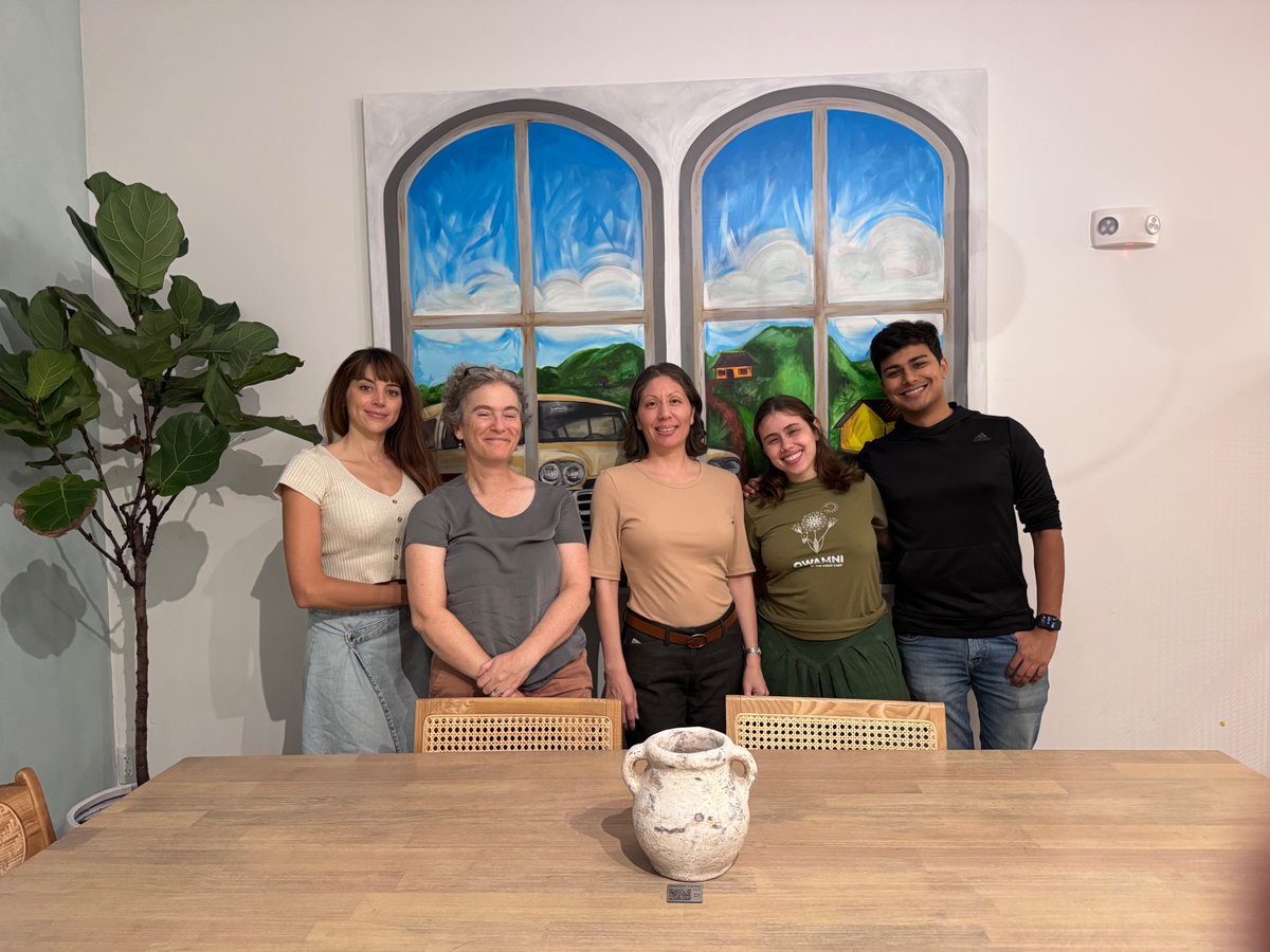 uribelabrice's tweet image. It was a splendid experience getting to visit University of Miami and @DallmanLab! 

Fundamental biology is going strong there and I was impressed by the wide range of science going on! The trainees are super friendly and I had a blast. Thank you! 🐟🐠🧪 #zebrafish #devbio