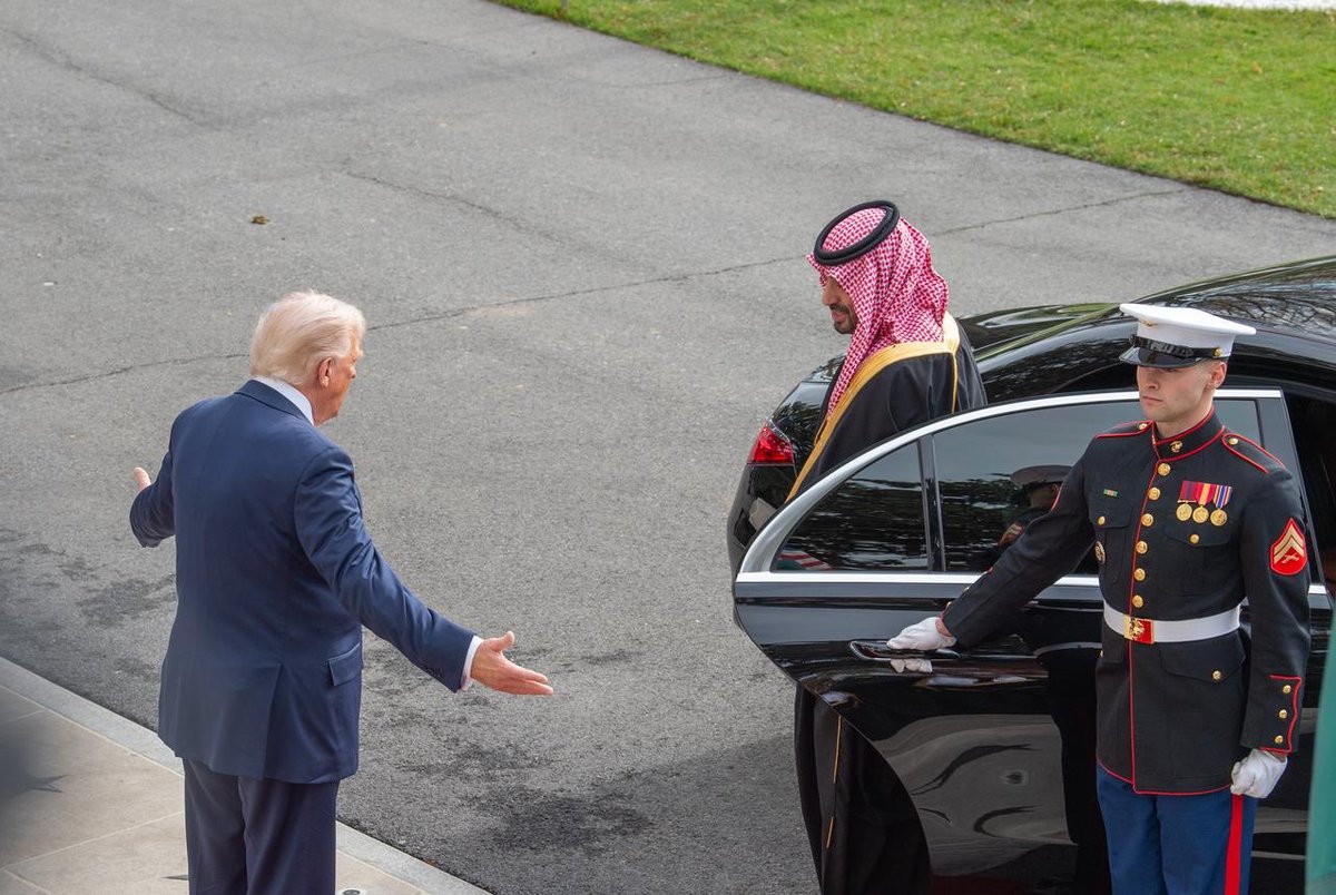 HamadALSaber's tweet photo. سمو ولي العهد صاحب السمو الملكي الأمير #محمد_بن_سلمان_في_واشنطن
يواصل مسيرة الأمجاد حكام هذه البلاد الغالية🇸🇦
هيبة حضور وعز قائد وقوة وفخر مسؤول😍💚

حفظ الله بلادنا وقادتنا وشعبنا على الدوام🙏🏼 https://t.co/sOmpdObDDd