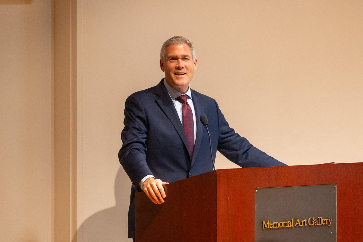 CityRochesterNY's tweet photo. Rochester came together yesterday at the Memorial Art Gallery for Aging INSPIRED! — a celebration of creativity and healthy aging. 

Mayor Evans joined partners from the UR Aging Institute to highlight how the arts help us stay connected, vibrant, and inspired. https://t.co/PTaQHMechu