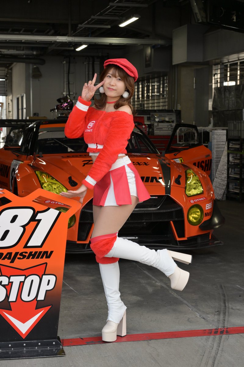 final_mh_15912's tweet image. ENEOSスーパー耐久シリーズ 2025 Empowered by BRIDGESTONE S耐FINAL FUJI ROUND 7
11/16 決勝ピットウォーク

宮瀬 七海(@miya_nana73)さん

#富士スピードウェイ
#スーパー耐久2025
#GTNET
#レースアンバサダー
#ななみん