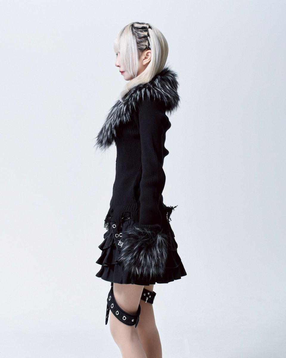 _REFLEM's tweet image. 👁‍🗨REFLEM(レフレム)
NEW ARRIVAL

ファー付きZIPニットカーディガン
¥15,180

11月20日（木）発売。
※札幌、福岡は配送遅延の為遅れる場合が御座います。

#reflem