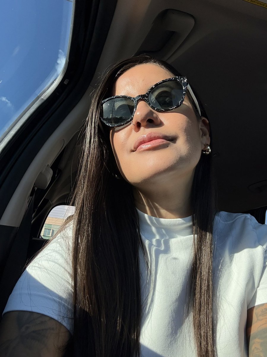 CamilaF_G's tweet image. continuamos gostosas e ouvindo Baco @exudoblues #hasos  Buenos días! ✨