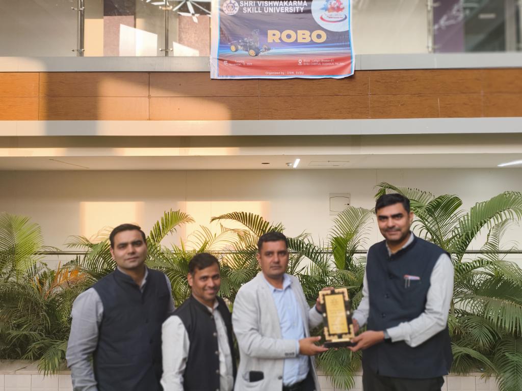 arunrx01's tweet image. Just took 2nd place in the University Robo Race! My friend took 1st! 🥇🥈
​The winner was our Arduino + Bluetooth RC car, controlled by a phone app. So much fun coding this!

​#RoboticsCompetition #SVSU #RoboRace #arduinouno #RcCar #roboticsengineering