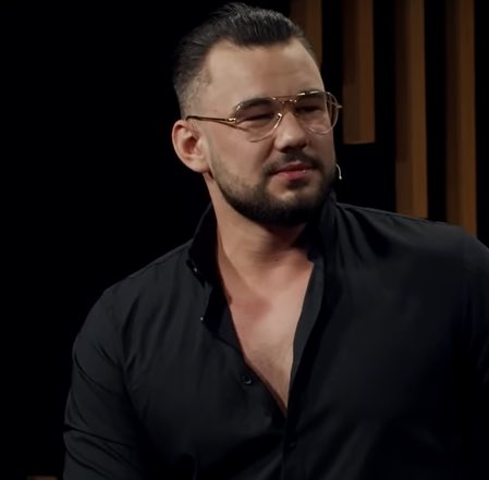 boxdel_'s tweet image. 🧨💰 INFLUENCERZY PROMUJĄCY KASYNA MAJĄ DUŻY PROBLEM (mini-leak przed tragedią)

Dzisiaj o 14:30 odbędzie się komisja cyfryzacji w sprawie promocji nielegalnego hazardu przez influencerów w Polsce.

Czarny rynek rośnie, a kontrakty potrafią opiewać w tym momencie na kwoty nawet…