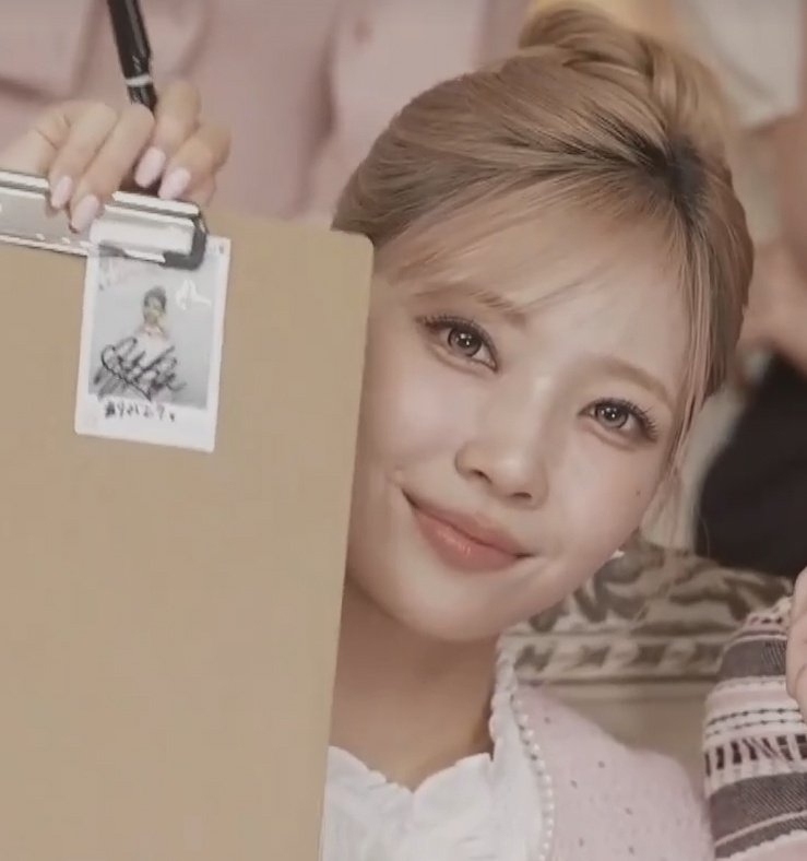 サイン入りチェキ当たりますように☘️💚#LINEVOOM #NiziU