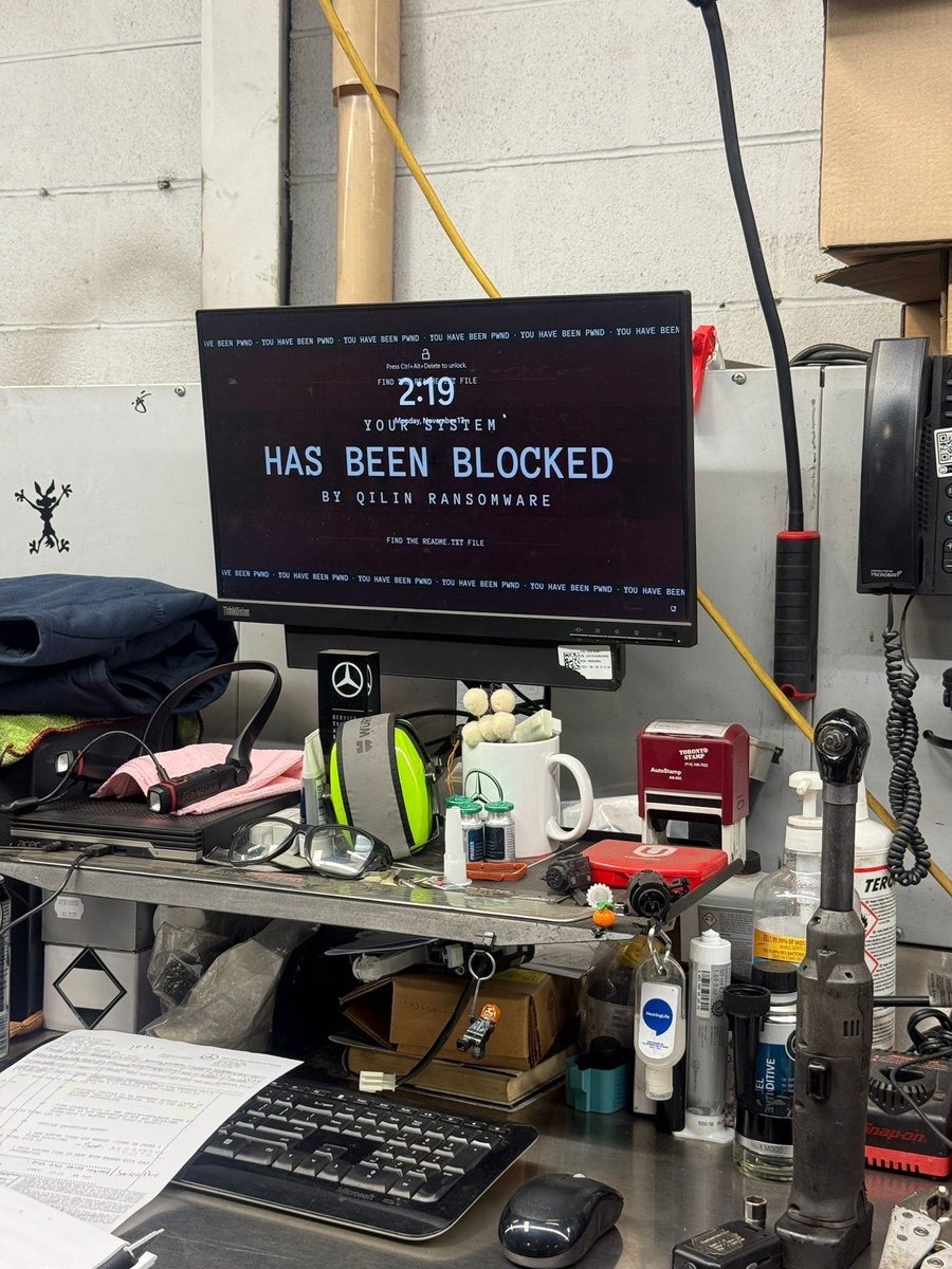 vxdb's tweet image. Imagine coming into work on a monday morning and seeing this on your screen