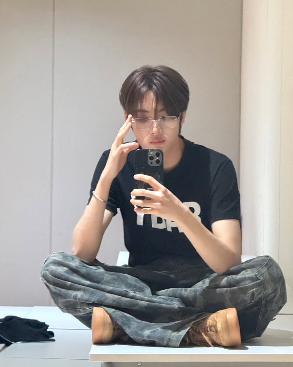 [INSTAGRAM] 251119

TWS #YOUNGJAE Instagram Update

"😏"

#영재 #TWS #투어스 #247WithUs <a href="/TWS_PLEDIS/">TWS</a>