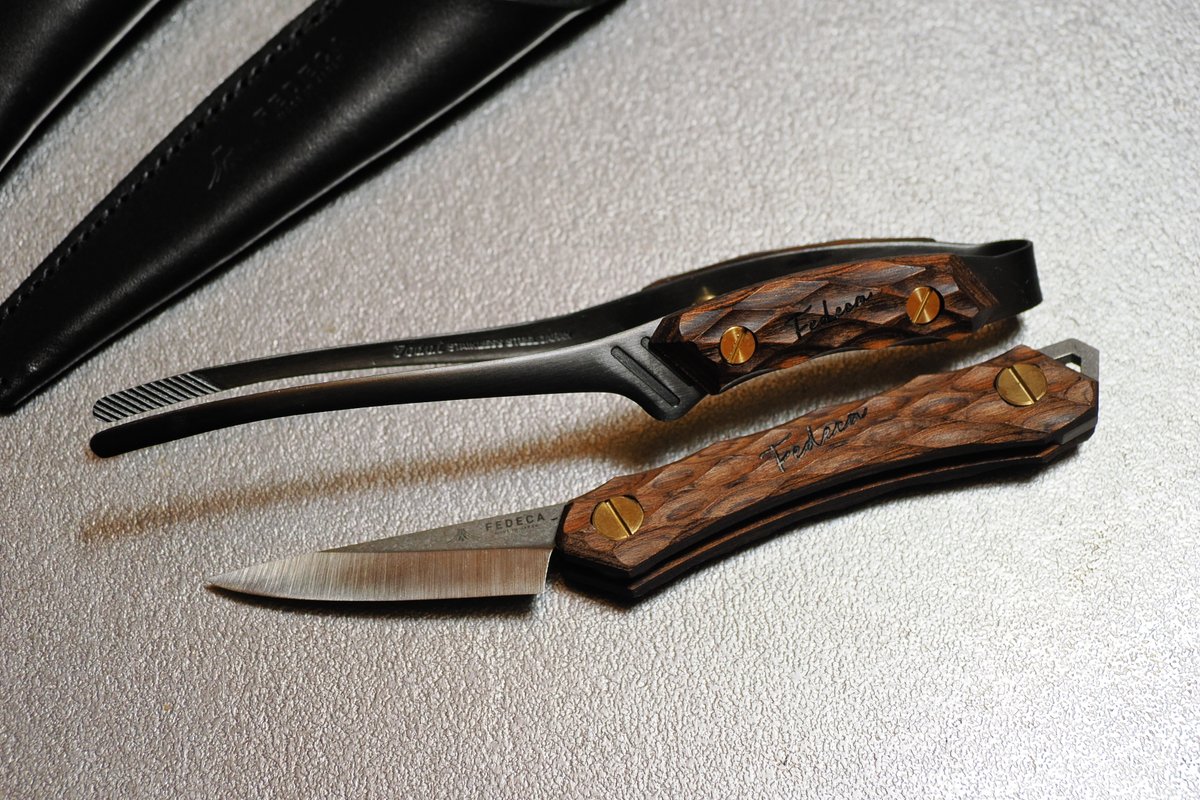 spriggan5884's tweet image. フェデカのミニトングを買いました。トレイルナイフとセットで使います。バイクツーリングにはこれくらいのサイズが楽しいです。#フェデカ #トング #アウトドア