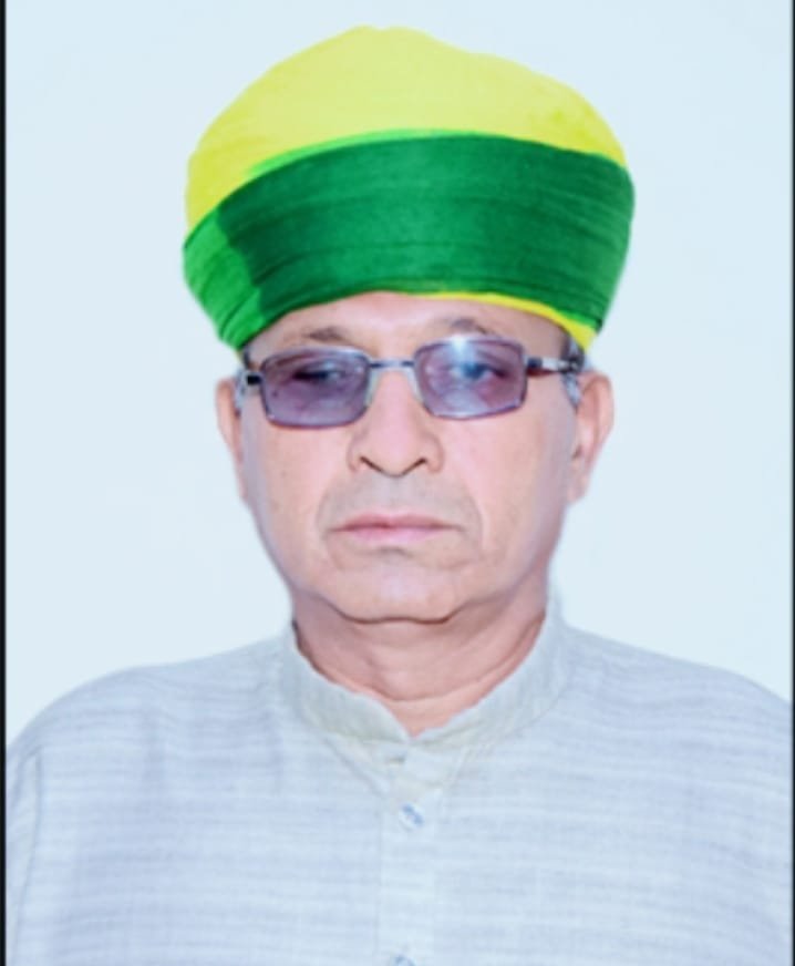 ChuruDeo's tweet photo. रतनगढ़ के बीएलओ डॉ. मनरूप सिंह ने किया शत-प्रतिशत फॉर्म डिजीटाइज, डीईओ ने दी शाबाशी

संक्षिप्त खबर

चूरू, 19 नवंबर। रतनगढ़ विधानसभा क्षेत्र के बूथ लेवल ऑफिसर (बीएलओ) डॉ. मनरूप सिंह चौधरी ने एसआईआर-2026 के गणना प्रपत्रों का शत-प्रतिशत डिजीटाइजेशन पूरा किया।
@CeoRajasthan https://t.co/qV7TPOKpRS
