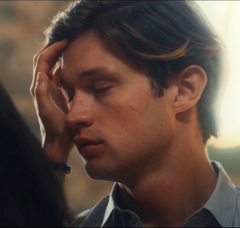 The real female gaze btw