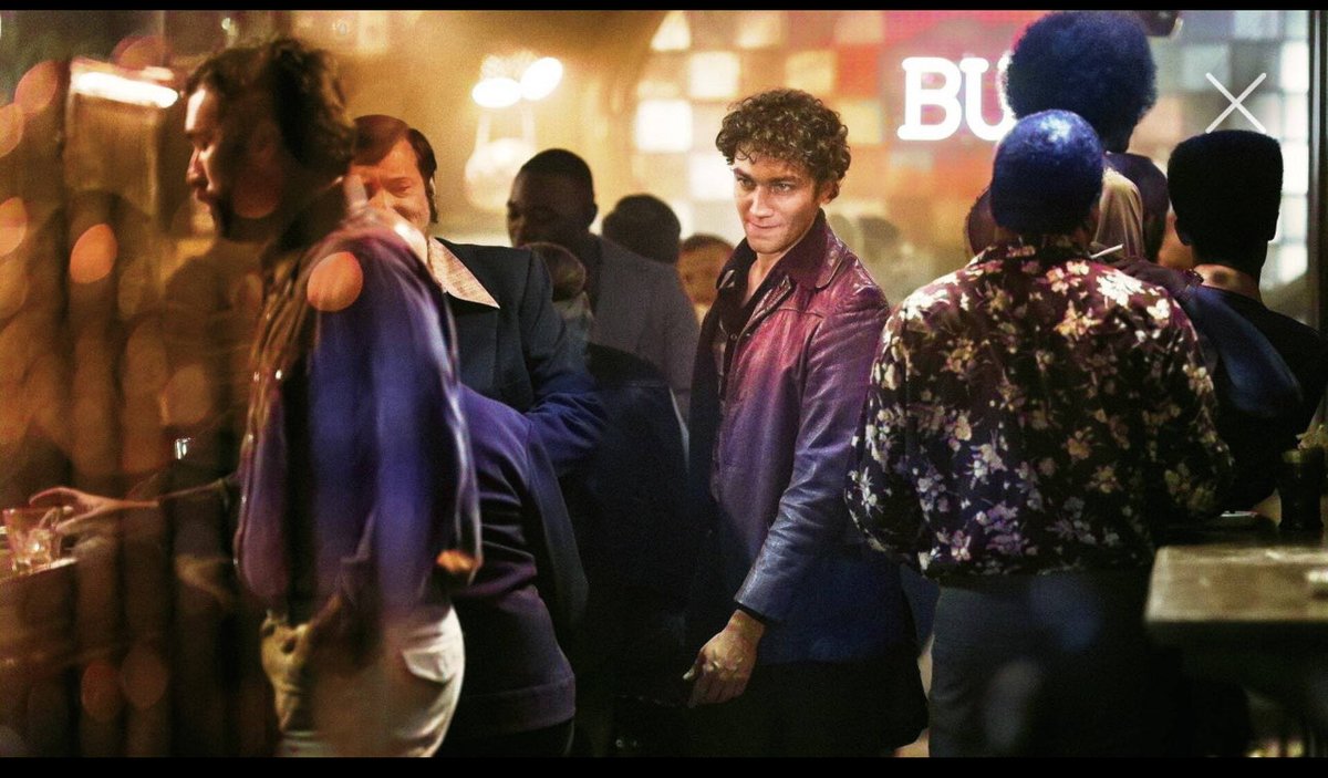 armandscholar's tweet image. hey look