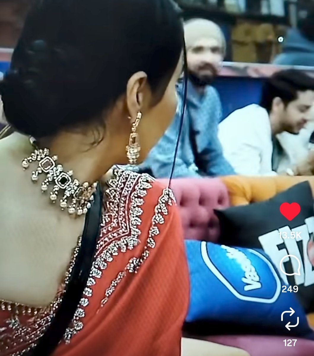 Jay_Cricket12's tweet image. Accha khasa #Gaurya chal raha tha, Amaal Mallik aa gaya bhich me 😭💯 #TanyaMittal #BiggBoss19