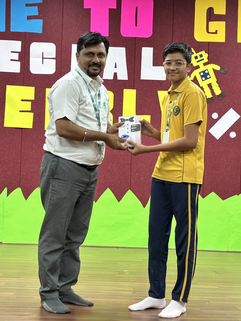 gisgondal's tweet image. Grade 9 spreading smiles this Men’s Day with heartfelt cards and badges.

#GISGondal #ModernMeetsTradition #SmartLearning #ValueBasedEducation #FutureReady #TraditionWithInnovation #21stCenturyLearning #HolisticGrowth #ModernEducation #InspiringMinds #learnleadgrow #HappyMensDay