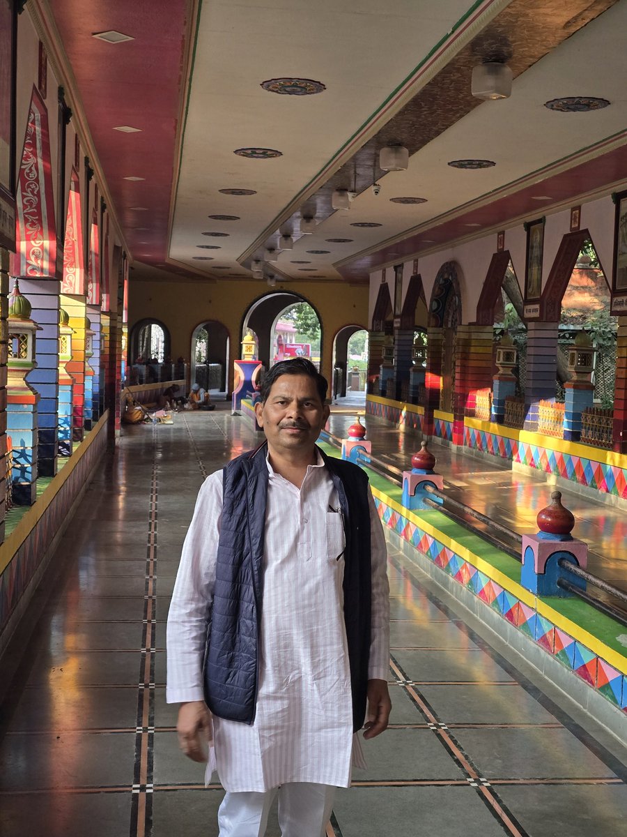 DevendraSinghMP's tweet image. आज रायपुर, छत्तीसगढ़ स्थित सुप्रसिद्ध चम्पारण्य महादेव के दर्शन करने का सौभाग्य प्राप्त हुआ।

भगवान महादेव की कृपा सदा सभी पर बनी रहे।
🕉🙏

#BJP4Bhind #DevendraNarwariya