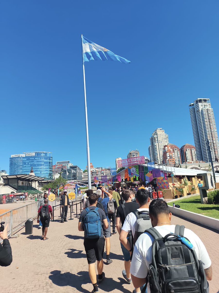 joycedee7's tweet image. One thing I love about Devcon is how every innovation leads back to data.

Validator performance? Data.
Network security? Data.
User behavior? Data.
Scaling solutions? Data.

The future belongs to those who can read blockchain truth and translate it into decisions.
#Devcon2025