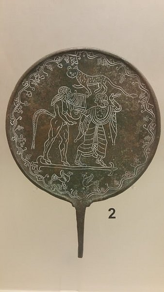 InisErenn's tweet image. In cultures all over the world, mirrors (especially bronze) were symbols of the other world. They would carve ritual depictions or gods into them, from Etruscan to Roman, Celtic, Aztec, Maya, Japanese - the realm of the gods was the mirror realm. In old Ireland when someone