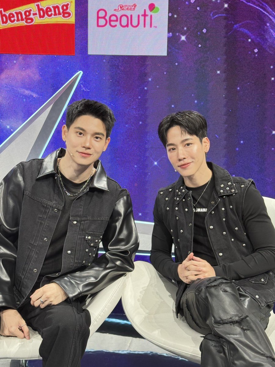 inthe8ight's tweet image. “หยิ่น อานันท์ &amp;amp; วอร์ วนรัตน์” 
- Special Shipper -

IT8 High School Musical

#InThe8ight
#InThe8ightEP6