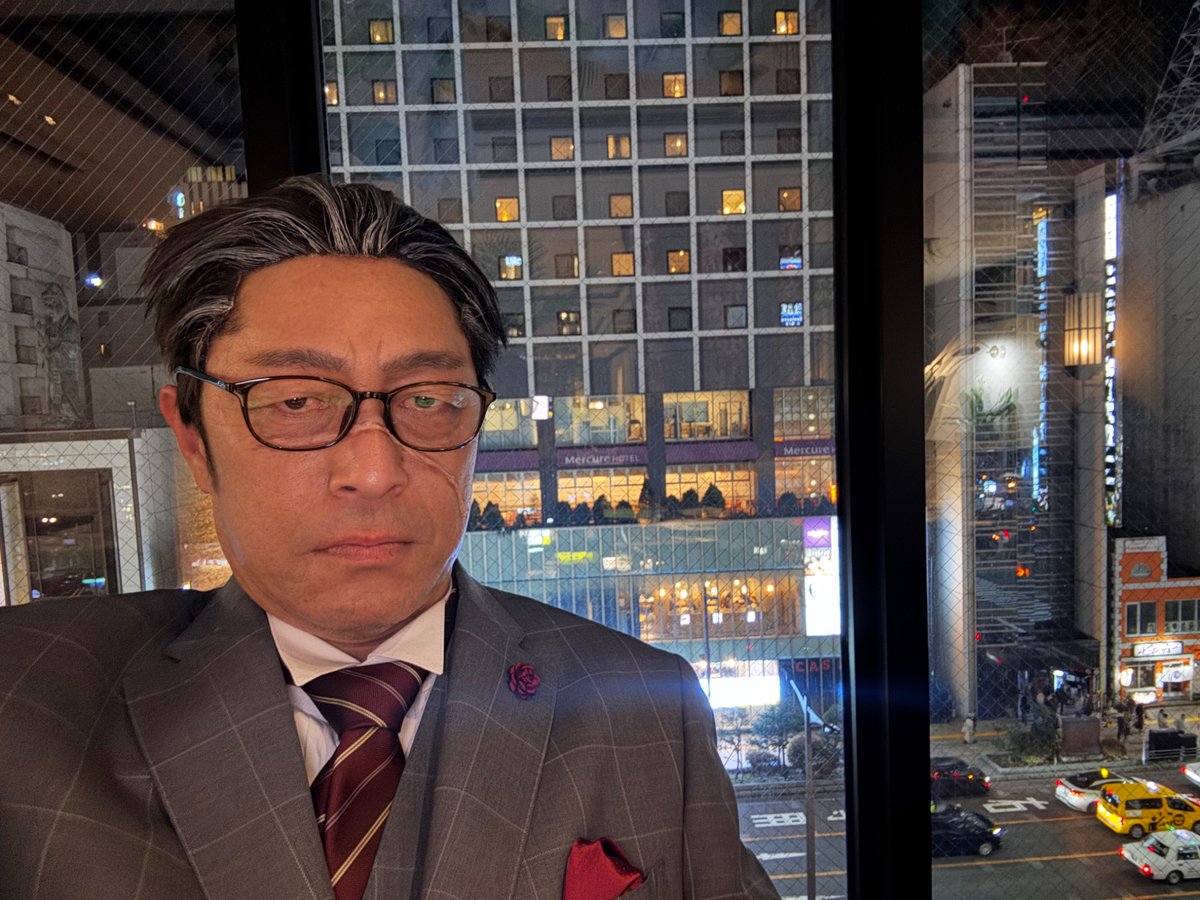 kyuCOSAC's tweet image. それとも、・・・こっち？

マスターの
「婚」💍✨
妄想💭↓