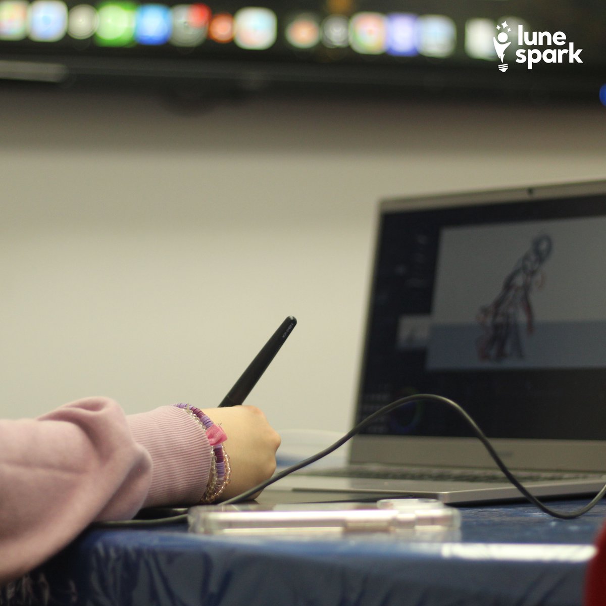 LuneSpark's tweet image. Check out some stills from Khalif&apos;s digital animation class! WOW! 

#artclasses #digitalclasses #digitalanimation #howtodraw #drawingclasses #apex #chapelhill #hollysprings #cary #raleigh