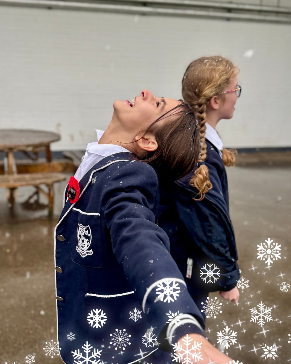 stcatherinessch's tweet image. ❄️ Pure Joy Alert! 🎀
The first snow of the season fell today! Watching the girls&apos; faces light up with the biggest smiles at the sight of snow is pure joy! #SCSdeedsnotwords #SCSgirlseducation #FirstSnow #HappyGirls #WinterWonderland #PureJoy #HappyAtSchool