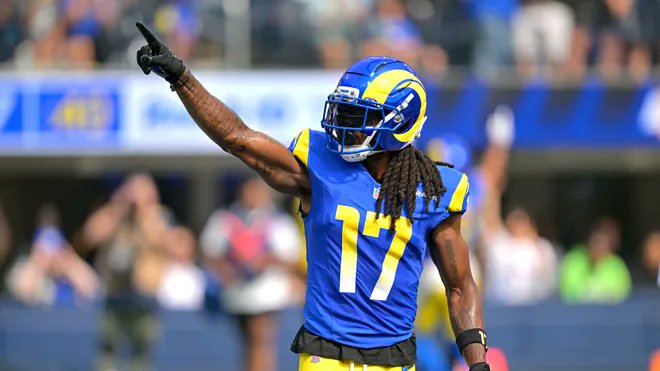 NFL_Stats's tweet image. Most seasons with 10+ TD catches:

Jerry Rice - 9
Randy Moss - 9
Marvin Harrison - 8
Terrell Owens - 8
Davante Adams - 7