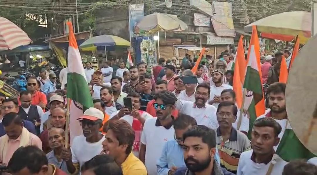 SinghRPN's tweet image. पश्चिम बंगाल में तीन दिवसीय प्रवास के अंतिम दिन, आज उत्तरपाड़ा विधानसभा में लौह पुरुष सरदार वल्लभभाई पटेल जी की 150वीं जयंती के उपलक्ष्य में आयोजित &apos;यूनिटी मार्च&apos; (एकता यात्रा) में सम्मिलित हुआ।

&apos;एक भारत-श्रेष्ठ भारत&apos; के संकल्प के प्रति यहाँ के नागरिकों और भाजपा कार्यकर्ताओं का…