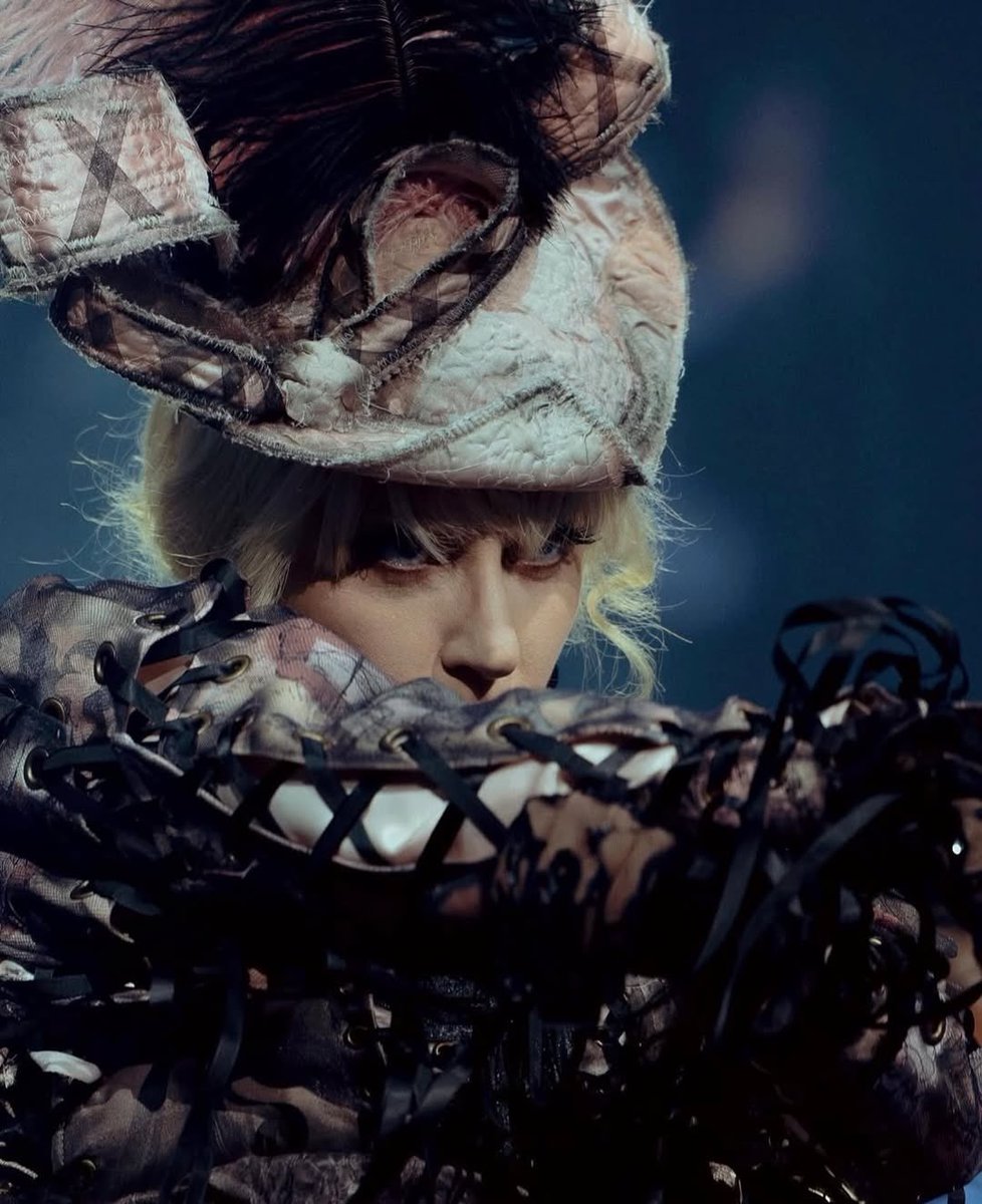 hrlequins's tweet image. LADY GAGA????