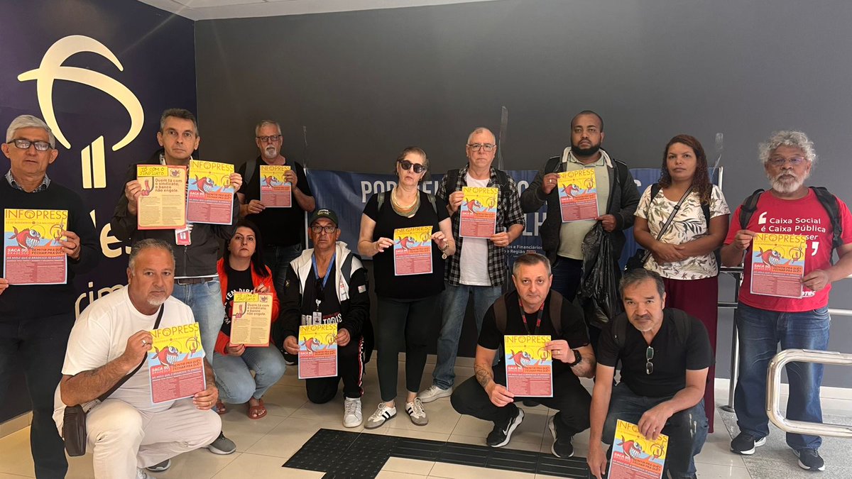 spbancarios's tweet image. Já estamos desde cedo nas ruas no Dia Nacional de Luta contra o fechamento de agências do Bradesco, pelo fim das demissões e por condições dignas de trabalho. A mobilização acontece em diversas regiões de SP, onde nossos dirigentes dialogam com bancários e com a população.