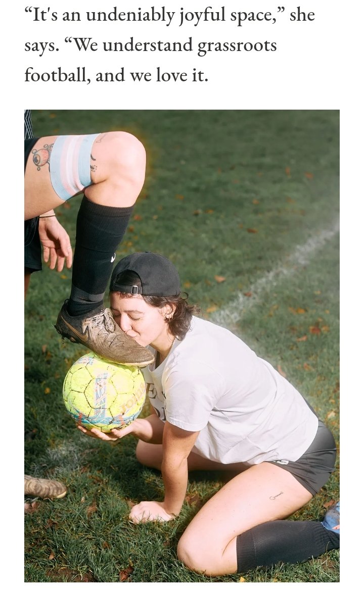 OkayBiology's tweet image. This pic of a woman kissing the boots of a cheating man is supposed to portray equality &amp;amp; inclusion in women&apos;s football. 🏳️‍⚧️