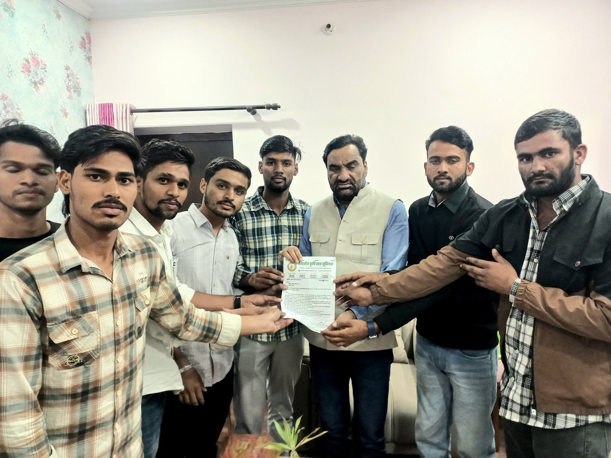 कल ज्ञापन दिया और आज यूनिवर्सिटी ने काउंसलिंग का शेड्यूल अपलोड कर दिया 🔰 
आरएलपी सुप्रीमो नागौर सांसद श्रीमान हनुमान जी बेनीवाल का बहुत-बहुत आभार 🙏🙏
जेट काउंसलिंग मुद्दे को मात्र 24 घंटे के भीतर ही हल कर दिया🔥🔰
#Bksu 
<a href="/RLPINDIAorg/">Rashtriya Loktantrik Party</a> 
<a href="/Rukamal4/">kamal Choudhary Ru</a>