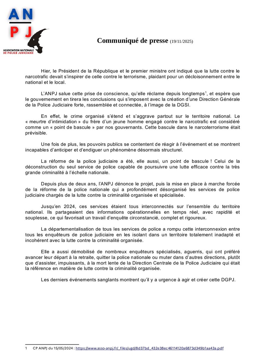 <a href="/MLP_officiel/">Marine Le Pen</a> <a href="/thprouteau/">Thomas Prouteau</a> <a href="/S__Buisson/">Sandra Buisson</a> <a href="/PaulineRevenaz/">Pauline Revenaz</a> <a href="/BranchtMaxime/">Maxime Brandstaetter</a> <a href="/Raph_journalist/">Raphaël MAILLOCHON</a> <a href="/cathfournier/">Catherine Fournier</a> <a href="/MathildeL75/">Mathilde Lemaire</a>  <a href="/nicojacquard/">Nicolas Jacquard</a> <a href="/TiboChevillard/">Thibaut Chevillard</a> <a href="/mclbel/">Marie Belot</a> <a href="/AlexandraGzz/">Alexandra Gonzalez</a> <a href="/c_politi/">Caroline Politi</a>  @Williamolinier <a href="/eciotti/">Eric Ciotti</a>   <a href="/GWGoldnadel/">G-William Goldnadel</a>  @jeromedurain <a href="/blanc_etienne/">Etienne BLANC</a>  @pascalpraud    @CpolF5  <a href="/mvalet_officiel/">Matthieu Valet</a>
New: