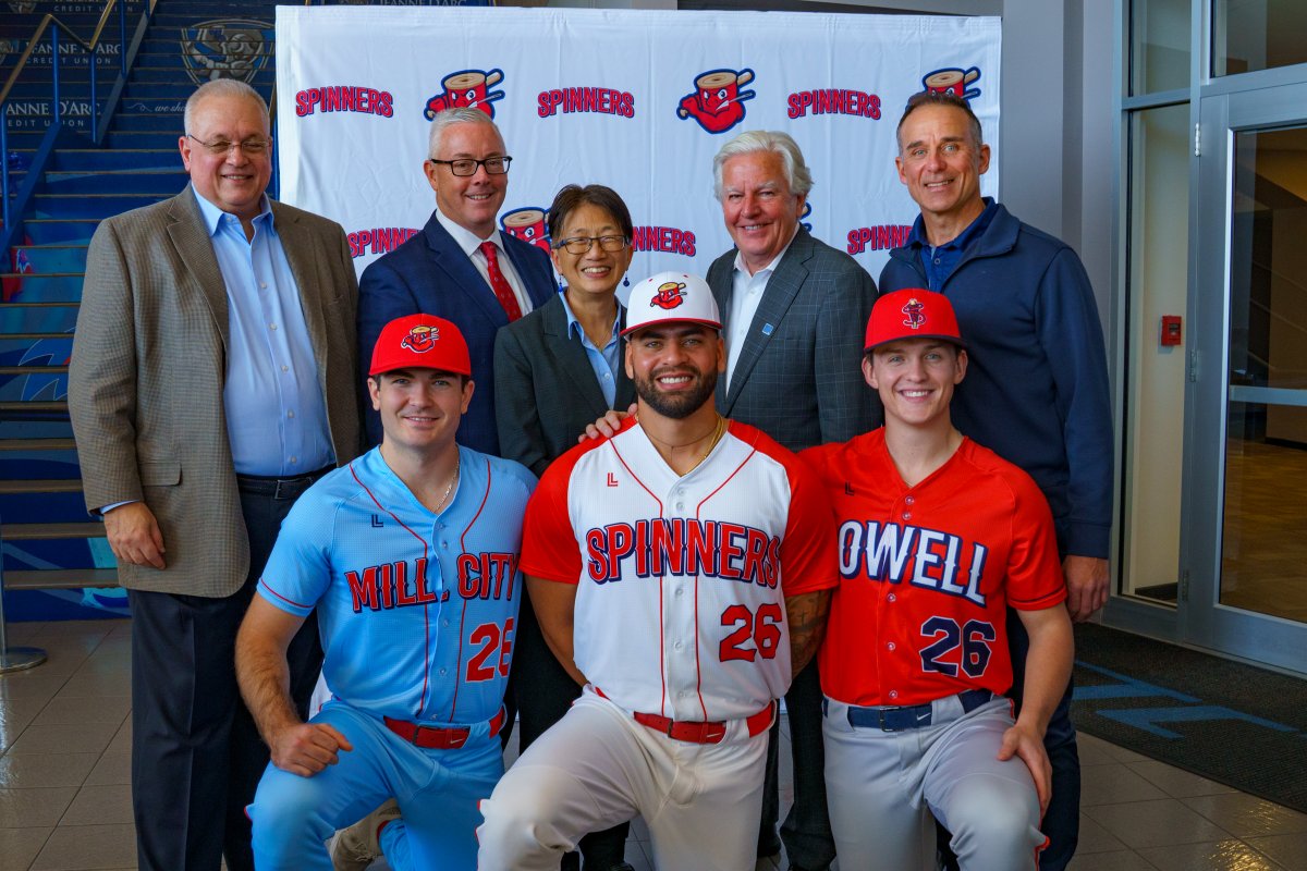 On Tuesday, the newest #FuturesLeague franchise revealed a name that baseball fans near and far are long familiar with...

The #Spinners🧵 will return to Lowell's LeLacheur Park in 2026!

🗞️: bit.ly/spinnersfcbl26