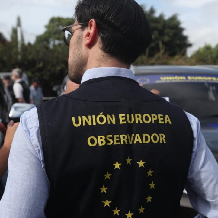 Ricigt1's tweet image. 🇪🇺👥 Arrancó la visita de la Misión de Acompañamiento de la Unión Europea, que busca respaldar la democracia, el Estado de derecho y el fortalecimiento institucional en Guatemala.

🔍 La delegación, integrada por cuatro expertos, dará seguimiento cercano a los procesos clave de…