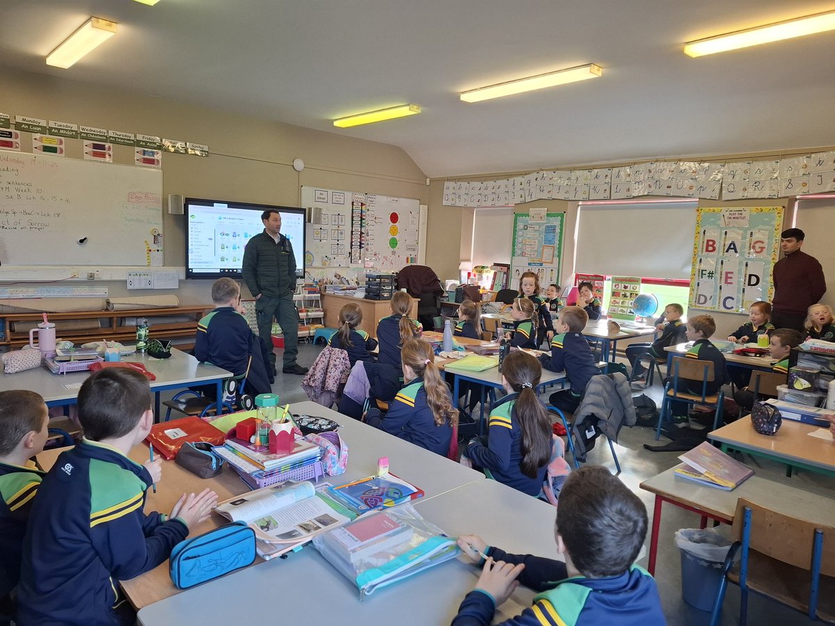 BishopHartyNS's tweet image. Many thanks to John Boland for taking the time to visit our school today. The children really enjoyed listening to John and learning all about the role of paramedics. They loved exploring the ambulance 🚑 #sphe #community #FirstResponders #paramedics @NenaghGuardian @ToomeGAA