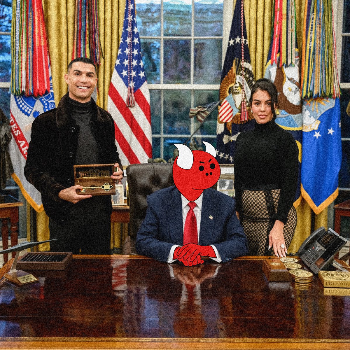 BulCommunity's tweet photo. It’s an honor to welcome one of the most iconic figures in the most beautiful sport in the world: football. And yes, we’ve got the key. #Wednesdayvibe #cristiano #Trump #solana https://t.co/L0baAtxjoB